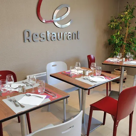 מלון Campanile Grenoble Sud - 3*