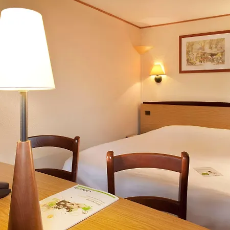 Hotel Campanile Grenoble Sud - 3*