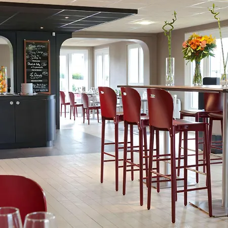 Hotel Campanile Grenoble Sud - 3*