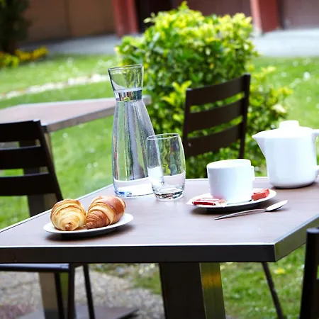 Campanile Grenoble Sud - Hotel