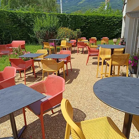 Campanile Grenoble Sud - Hotel 3*
