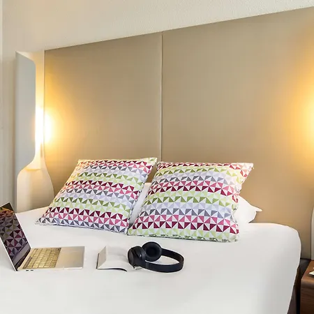 Hotel Campanile Grenoble Sud - 3*