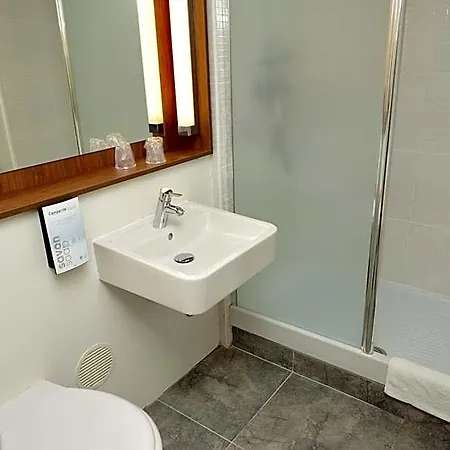 Hotel Campanile Grenoble Sud - 3*